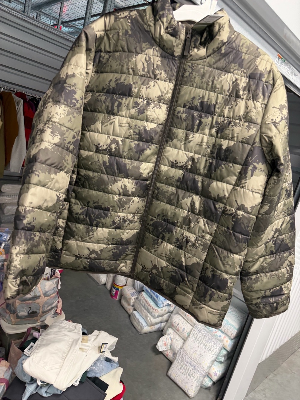 Camouflage Quilted Puffer Jacket - Green Camo size XL by goodfellow